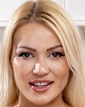 Girl of the Week – Cherry Kiss – Nominee for Best Female Performer